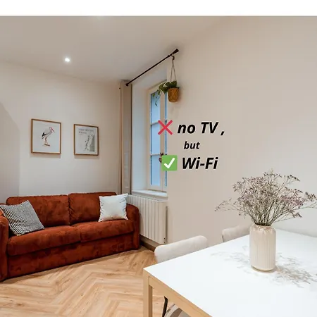 Au Rez De Chaussee Vue Cour Straßburg