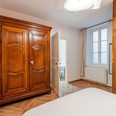 Lejlighed Au Rez De Chaussee Vue Cour *